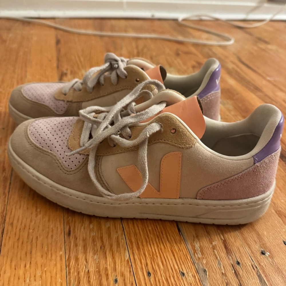 Veja Sneakers